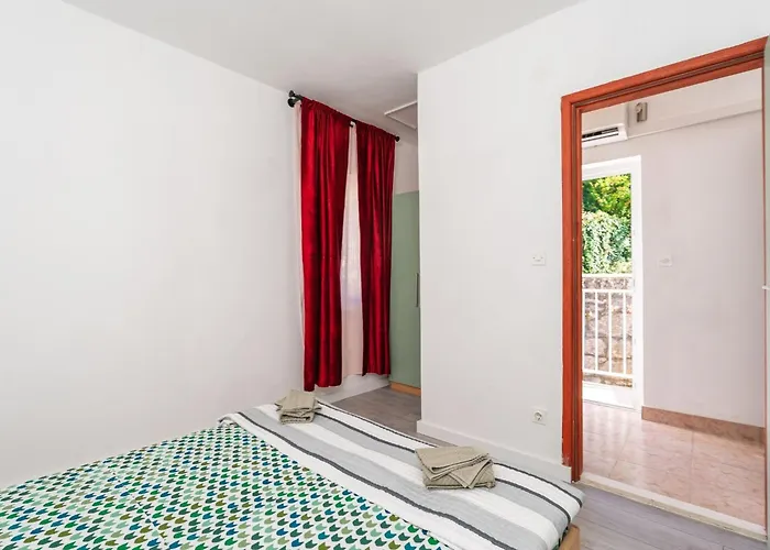 One Bedroom Ranch House