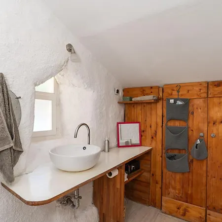 One Bedroom Ranch House Lägenhet *