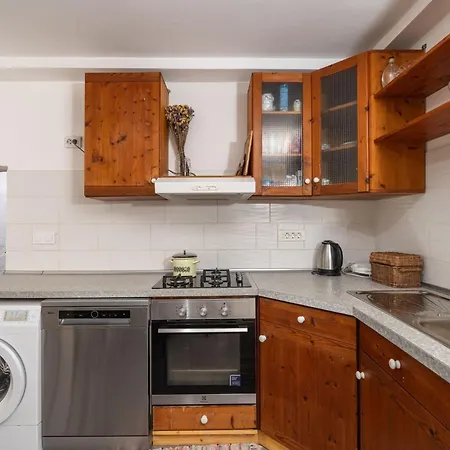 Апартаменты One Bedroom Ranch House *