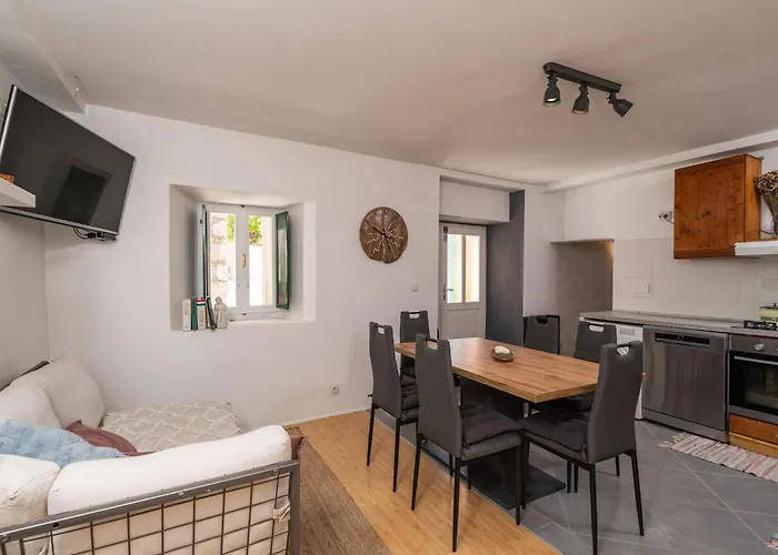 One Bedroom Ranch House *