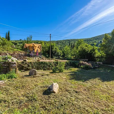 דירה One Bedroom Ranch House