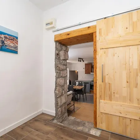 One Bedroom Ranch House דירה דוברובניק