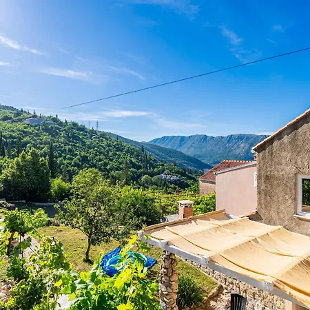 דירה One Bedroom Ranch House